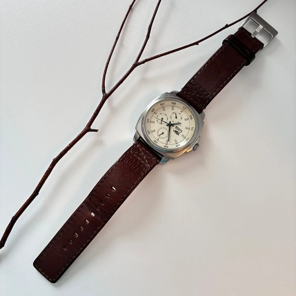 Roots Canada Mens Chronograph Watch With Brown Leather Watchband Vintage
